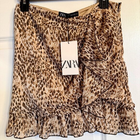 Zara Dresses & Skirts - Zara Animal Print Ruffle Mini Skirt Size M *NWT*
